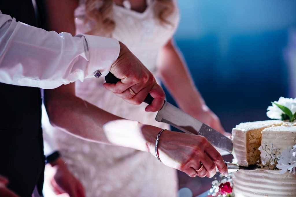 Нокаут лучшим кулинарам: готовим свадебный торт своими руками