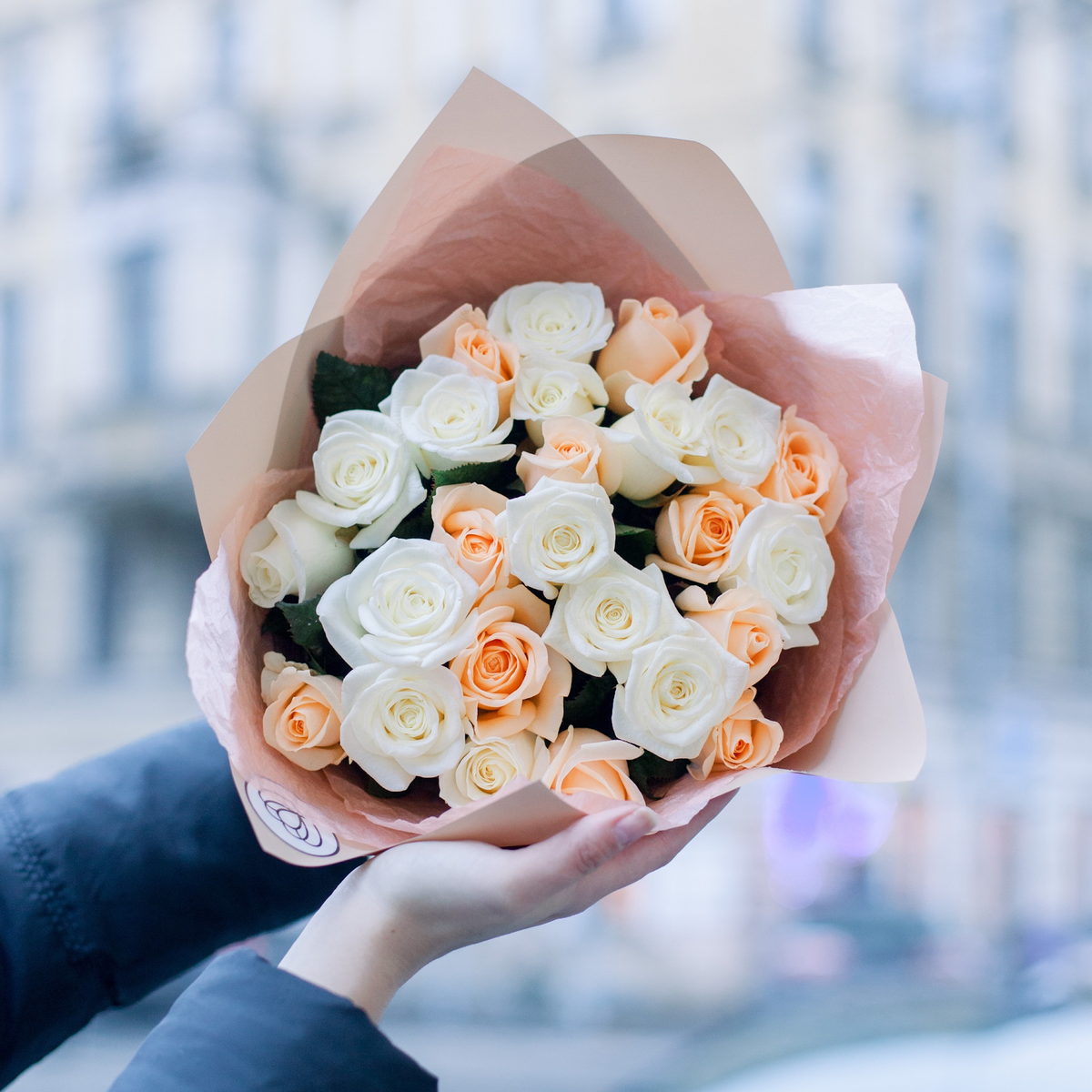 Какие цветы подарить девушке которая нравится в знак любви. идеи цветков