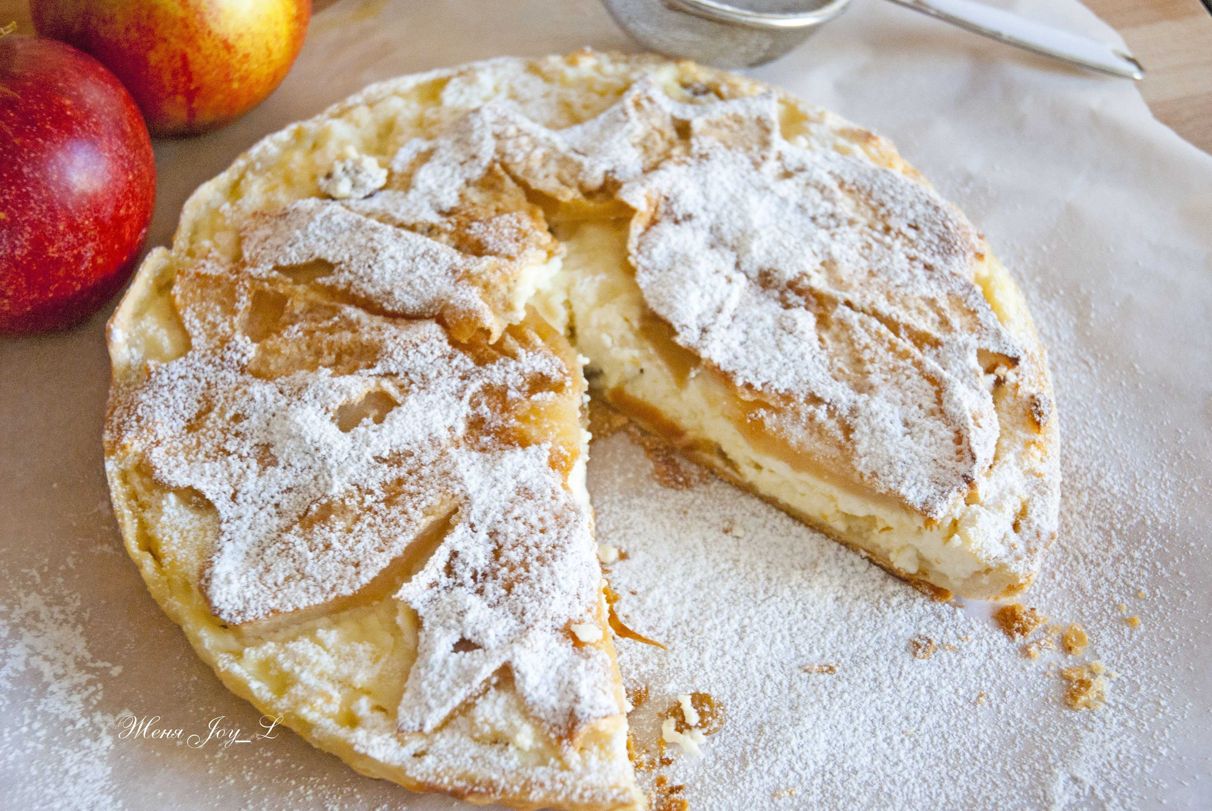 Пирог на кефире с творогом и яблоками в духовке рецепт с фото