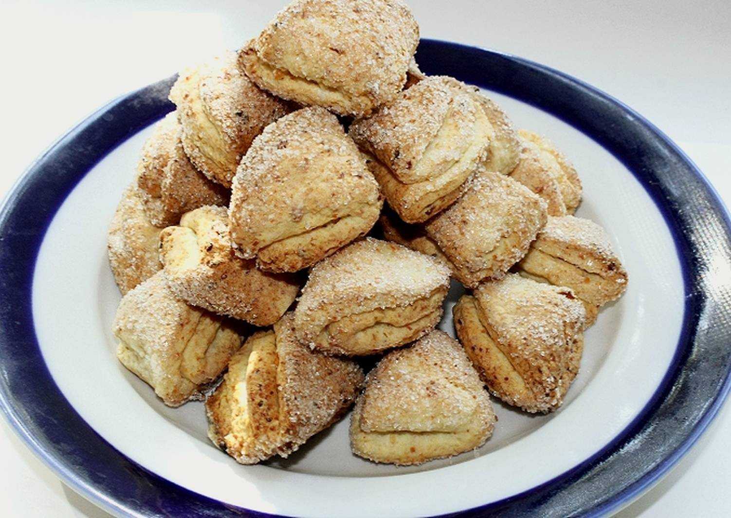 Творожное печенье лапки рецепт. Творожное печенье гусиные лапки. Наташа Шакинко творожное печенье. Творожное печенье треугольники. Творожное печенье мягкое.