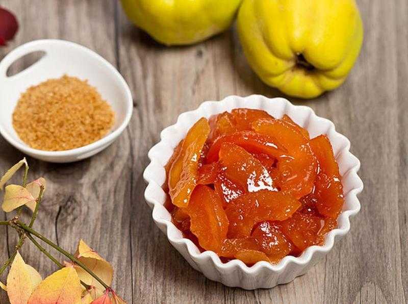 Как приготовить густой и вкусный джем из айвы на зиму С этим рецептом справится даже новичок в приготовлении домашних заготовок Ароматный айвовый джем - чудесный десерт, попробуйте