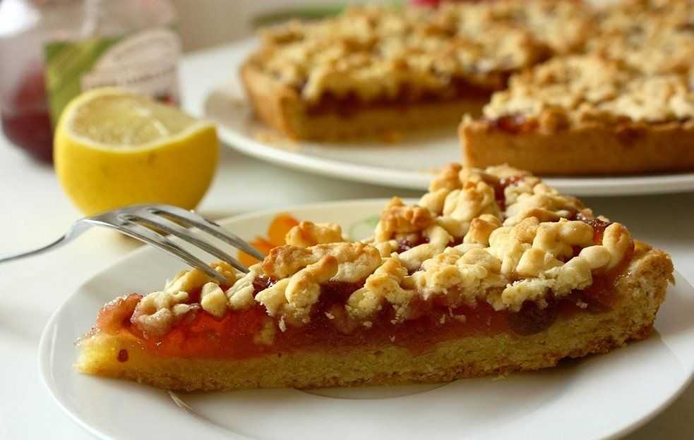 Яблочный пирог из песочного теста – 9 рецептов