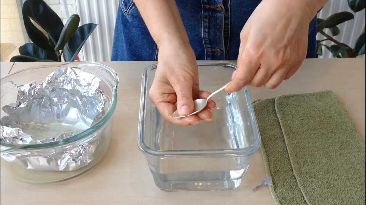 5 способов, как отбелить серебряную цепочку дома