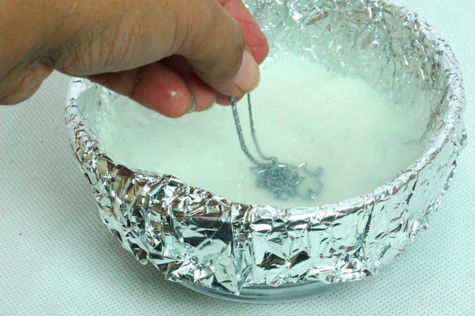 Как почистить серебро в домашних условиях: чем можно и нельзя, как лучше, самый быстрый способ убрать почернение | мк-союз.рф