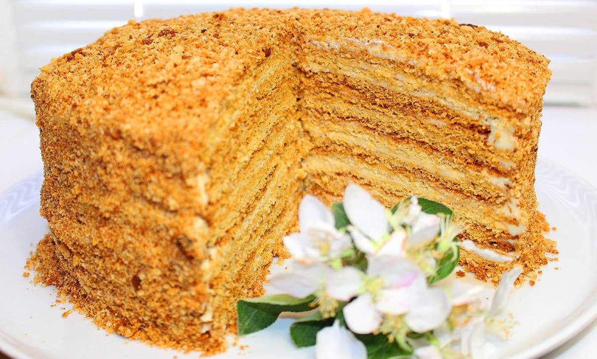 Как сделать медовый торт в мультиварке?