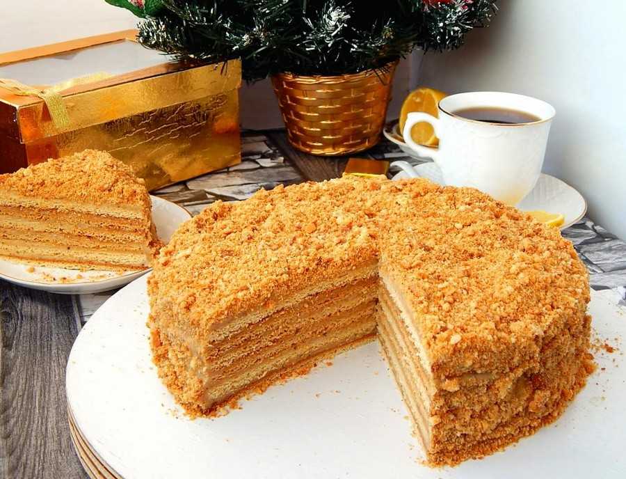 Самый вкусный «медовик»: 10 очень простых рецептов приготовления лучшего торта в домашних условиях