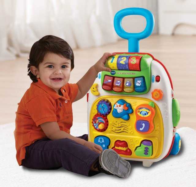Что подарить ребенку на 6 месяцев: игрушки для активного развития