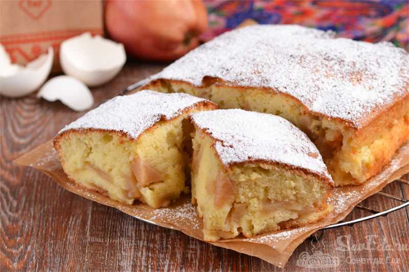 Пирог с яблоками на кефире в духовке: рецепты быстро и вкусно (фото)