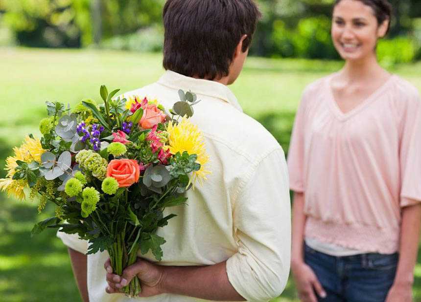 Сколько цветов принято дарить на праздник, свадьбу, юбилей