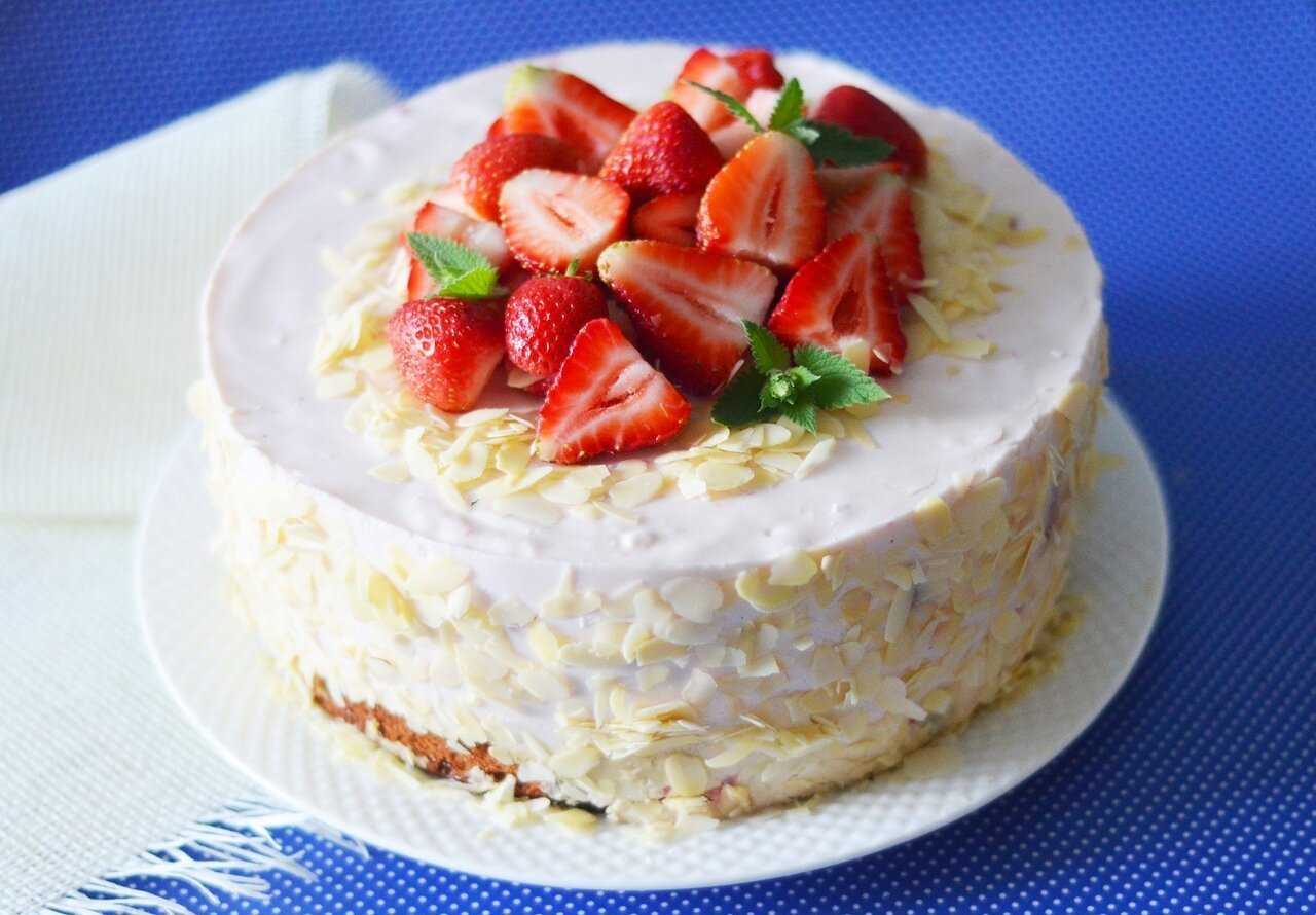 Йогуртовый торт – диетический десерт! рецепты нежнейших йогуртовых тортов с бисквитом, ягодами и желе - автор екатерина данилова - журнал женское мнение