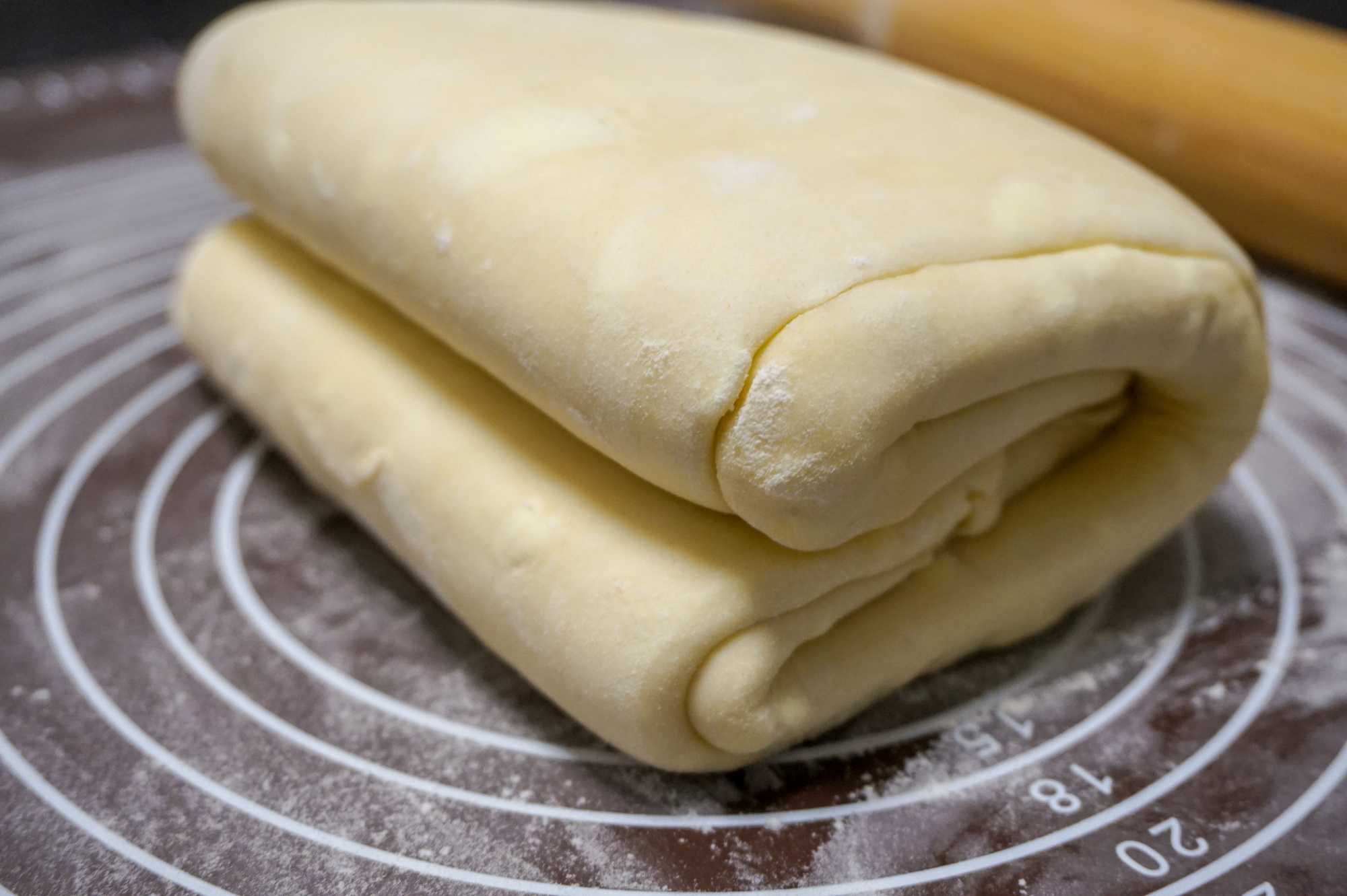 Как быстро разморозить тесто из морозилки: важные этапы процедуры, которые помогут не испортить продукт