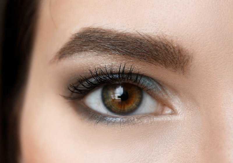 Как выделить глаза при темных глазах и волосах