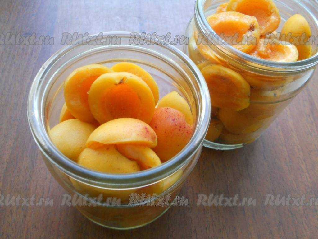 Проще не придумаешь — заготавливаем на зиму вкусный компот из абрикосов