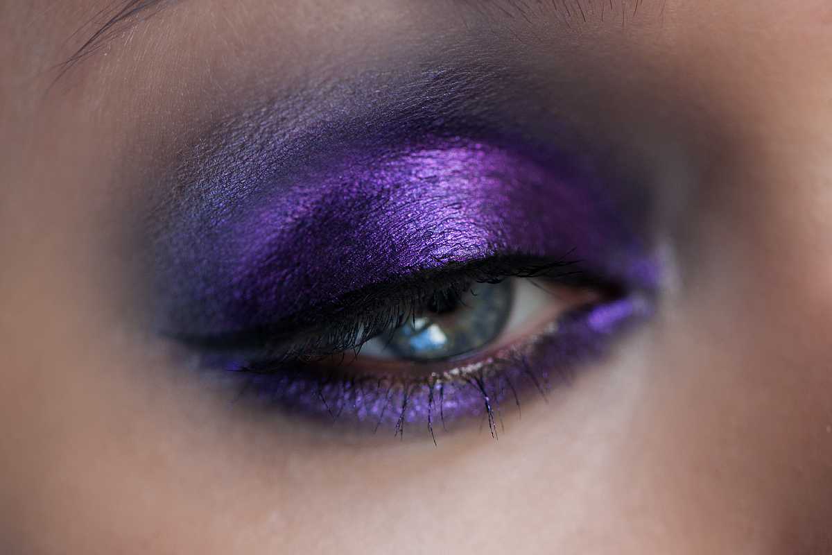 Для чего используется фиолетовый макияж и как его правильно делать Кому подойдет данный оттенок Мнение визажистов