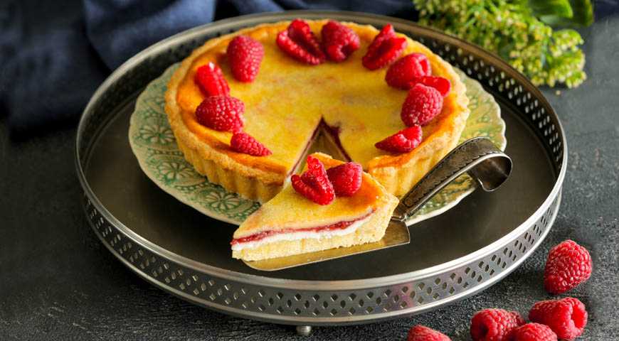 Пирог с замороженными ягодами: 7 рецептов