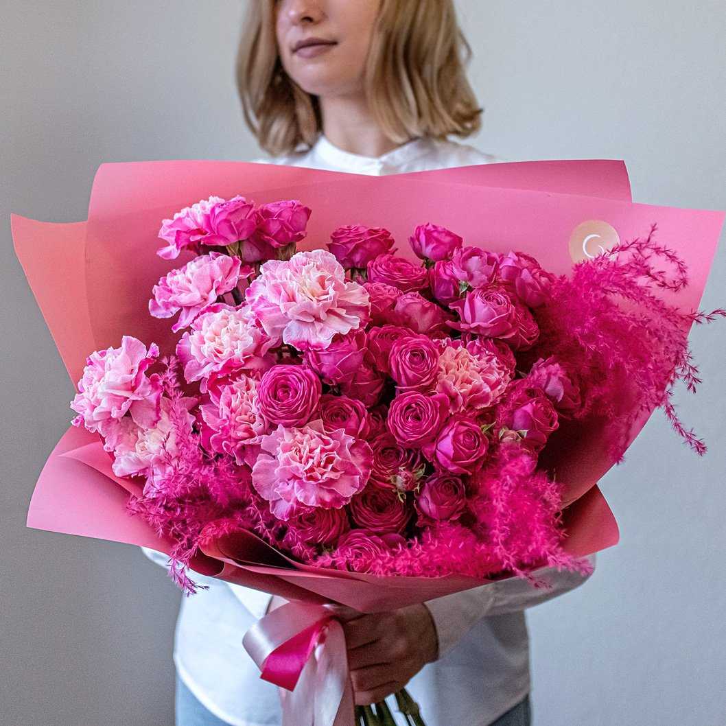 Какой букет цветов подарить девушке, маме или просто подруге