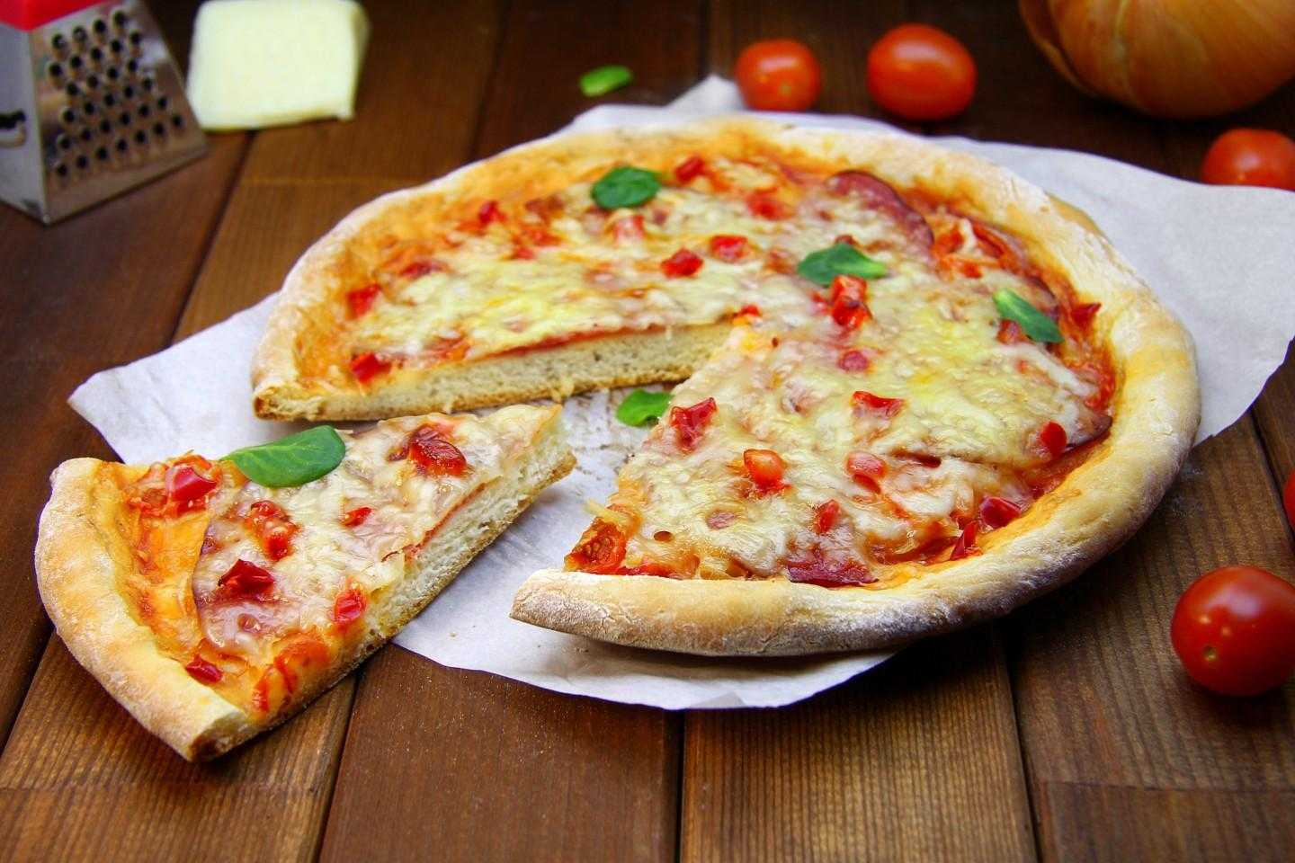 Как делают пиццу в пиццерии рецепт с фото пошагово