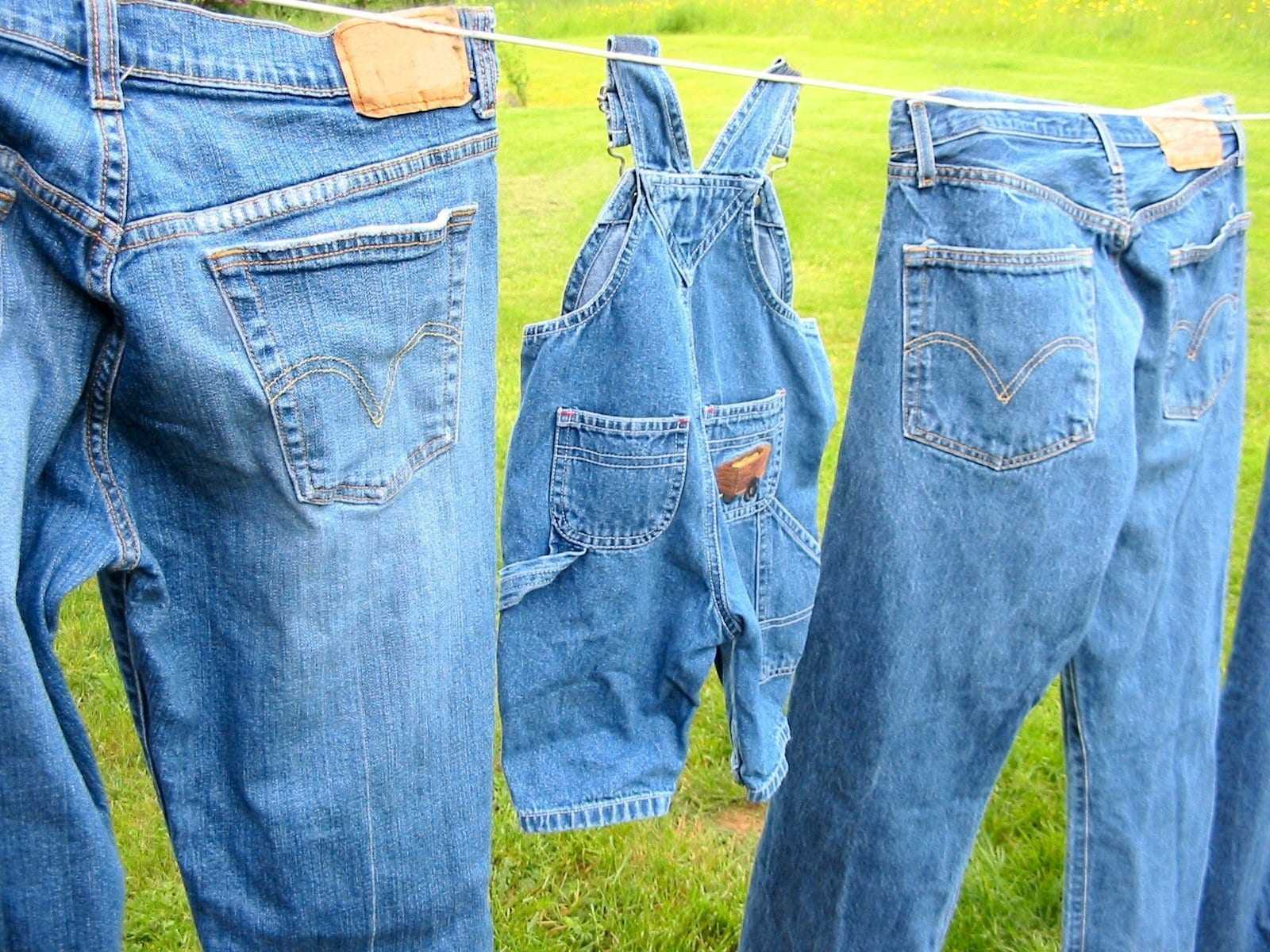 Что сделать, чтобы джинсы не красились?