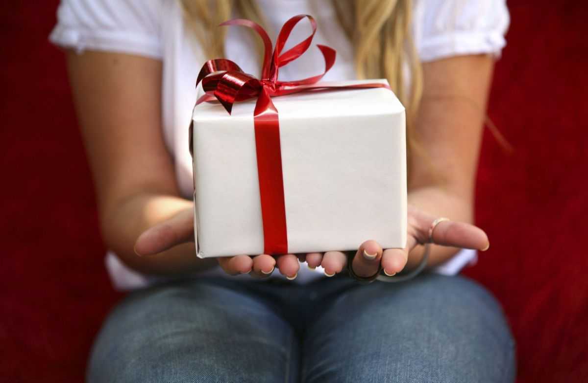 Что подарить родителям: идеи подарков :: syl.ru
