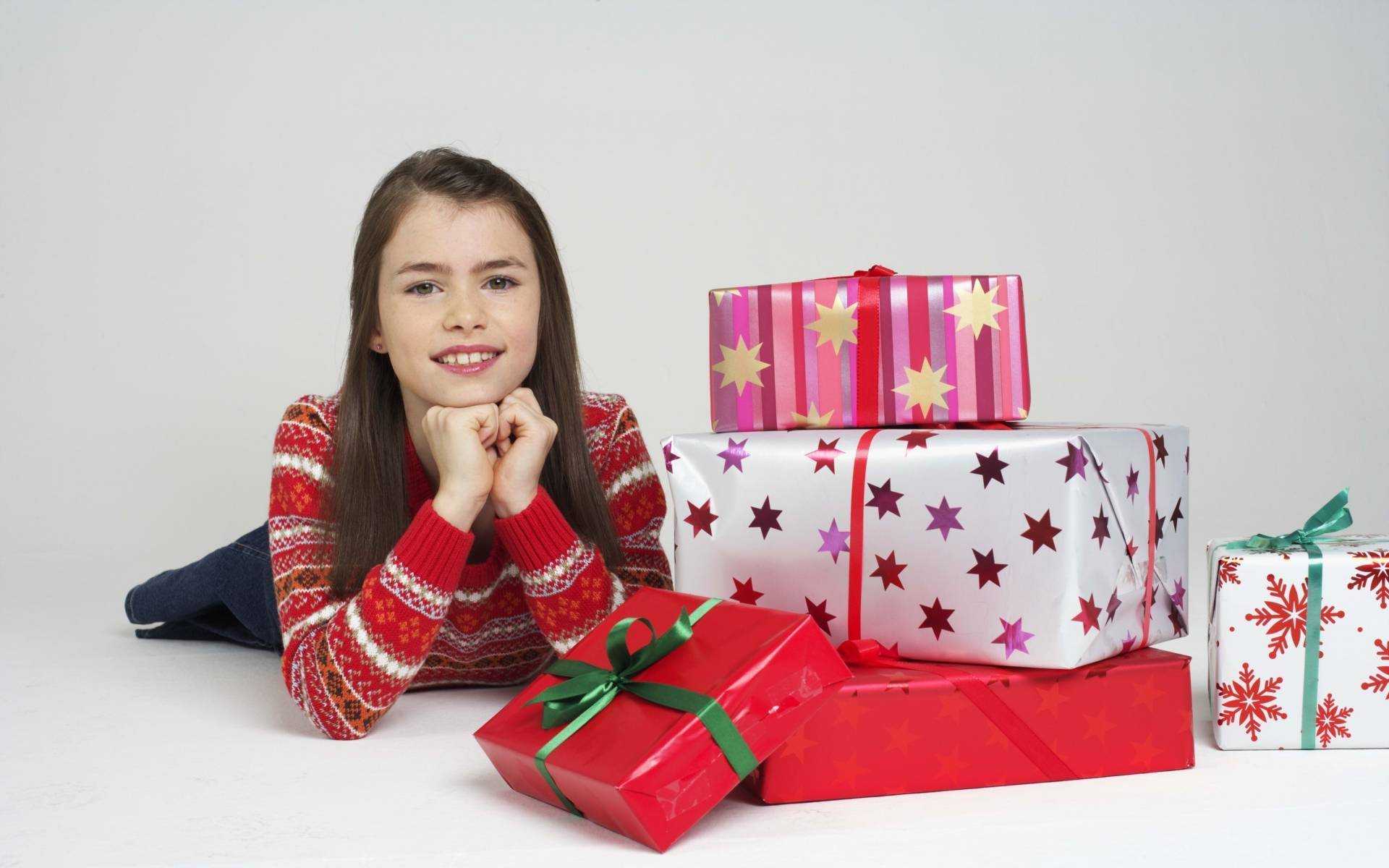 Что подарить на день рождения девочке 10 лет?