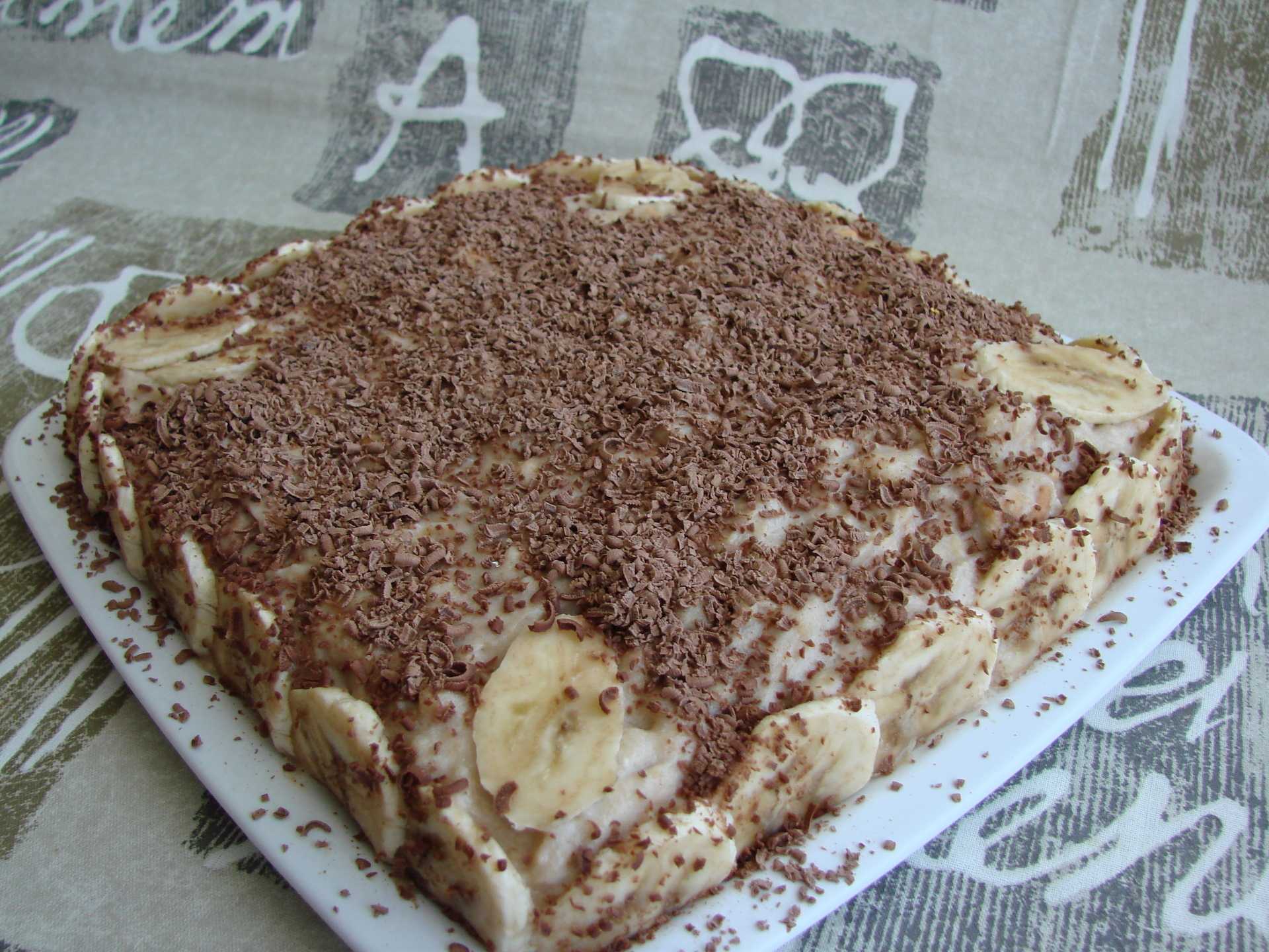 Торт из печенья и бананов - рецепты вкусного десерта