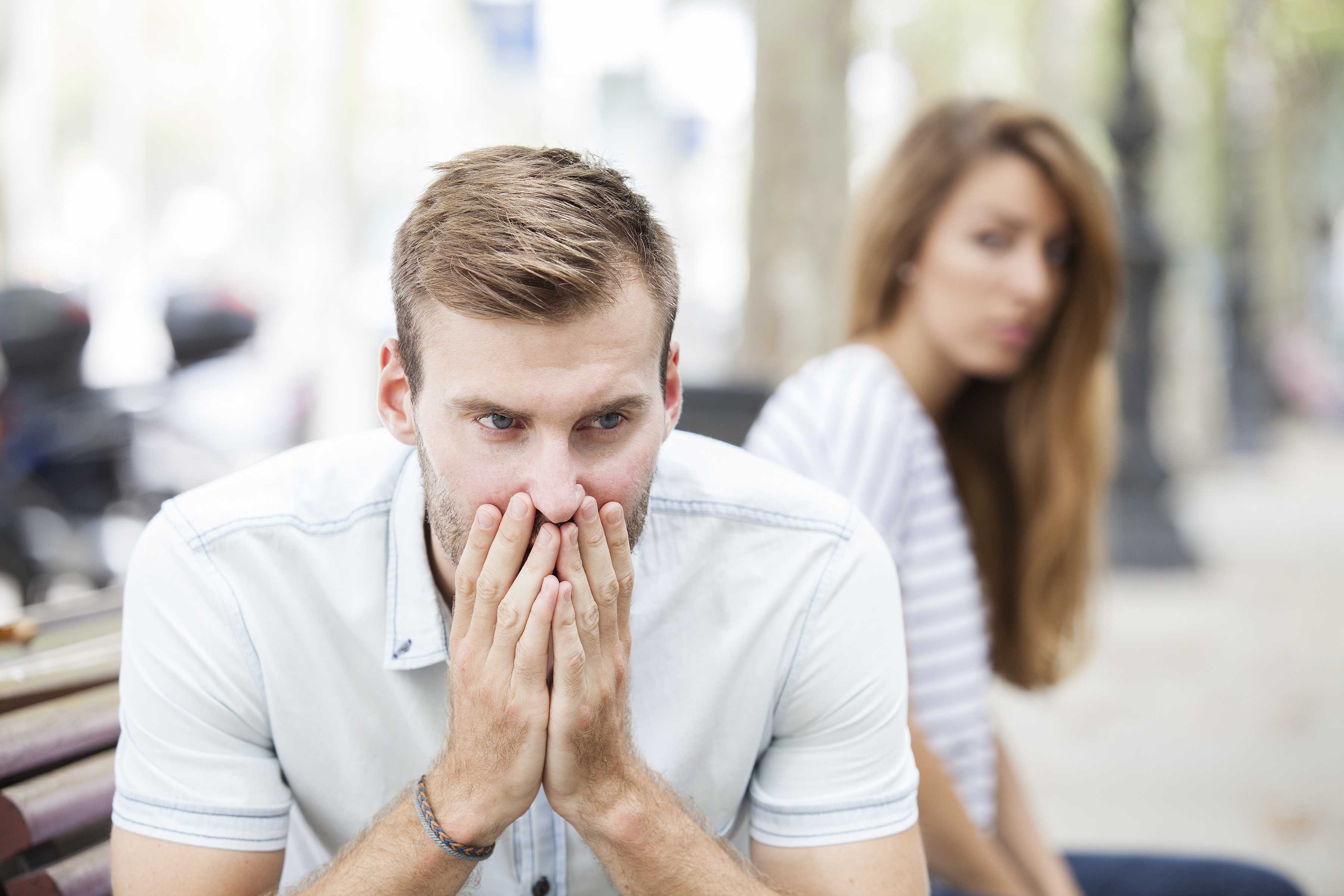 10 признаков того, что ваш партнер патологически боится серьезных отношений  :: инфониак