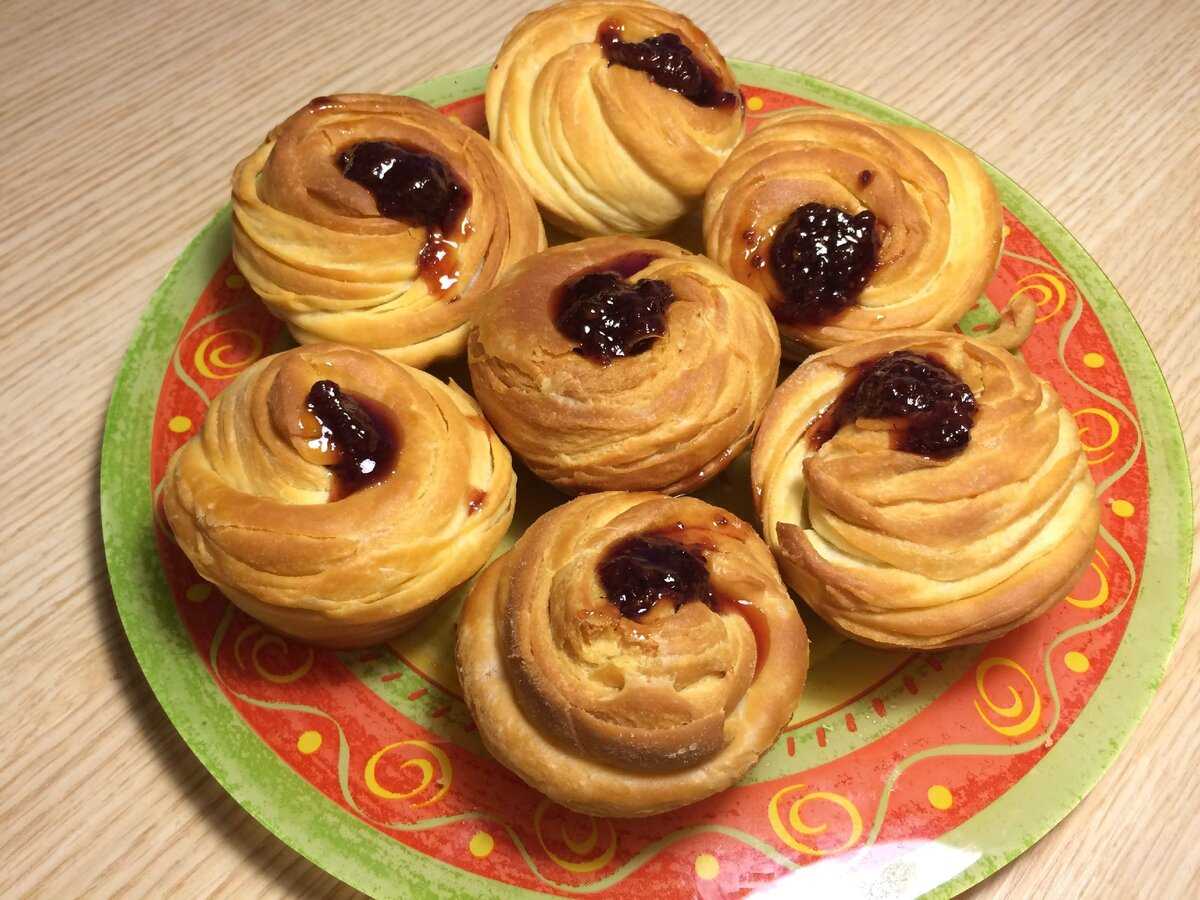 Дрожжевые пироги в мультиварке: рецепты и фото пирогов из дрожжевого теста, приготовленных в мультиварке