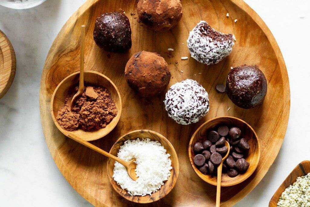 Рецепты конфет из сухофруктов и орехов для сыроедов и гурманов