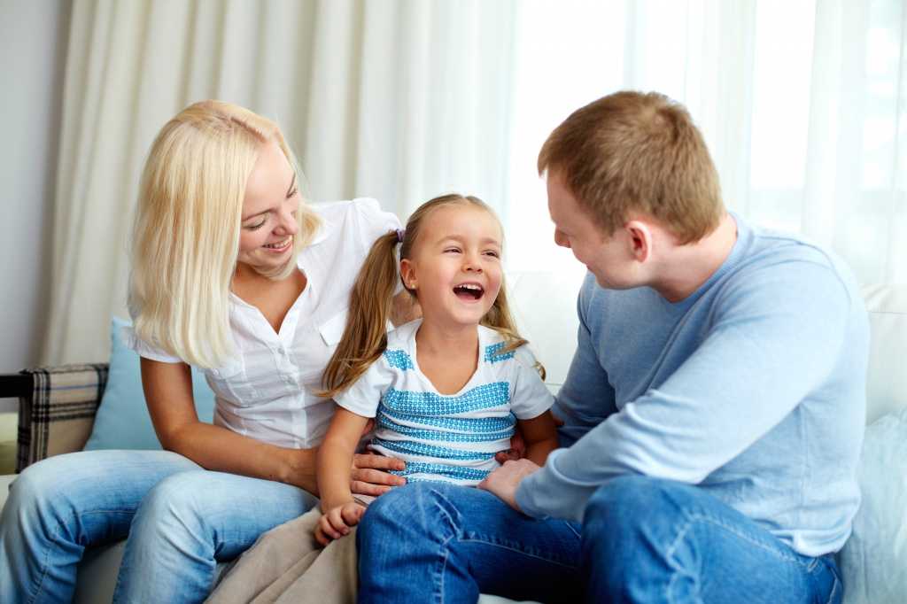 Как воспитывать приемного ребенка: особенности, советы и рекомендации