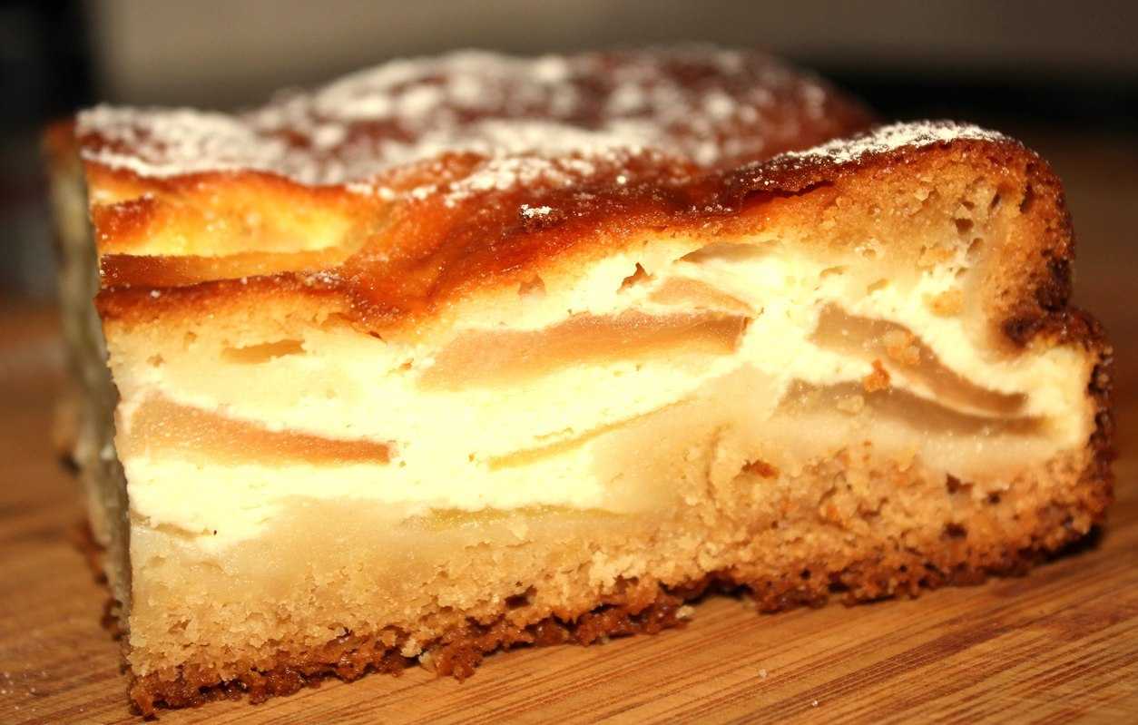 7 простых рецептов творожного пирога с яблоками